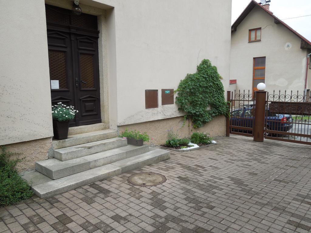 Penzion Bazalka Jablonec nad Nisou Bagian luar foto